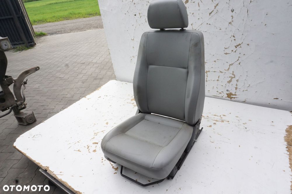 FOTEL PRAWY PRZÓD PASAŻERA AIR BAG VOLKSWAGEN TRANSPORTER T5 - 2