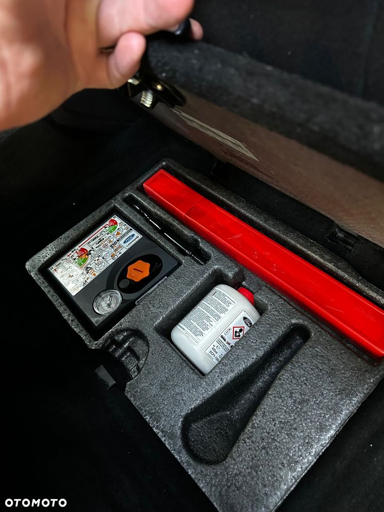 Ford S-Max 2.0 EcoBlue Titanium - 26