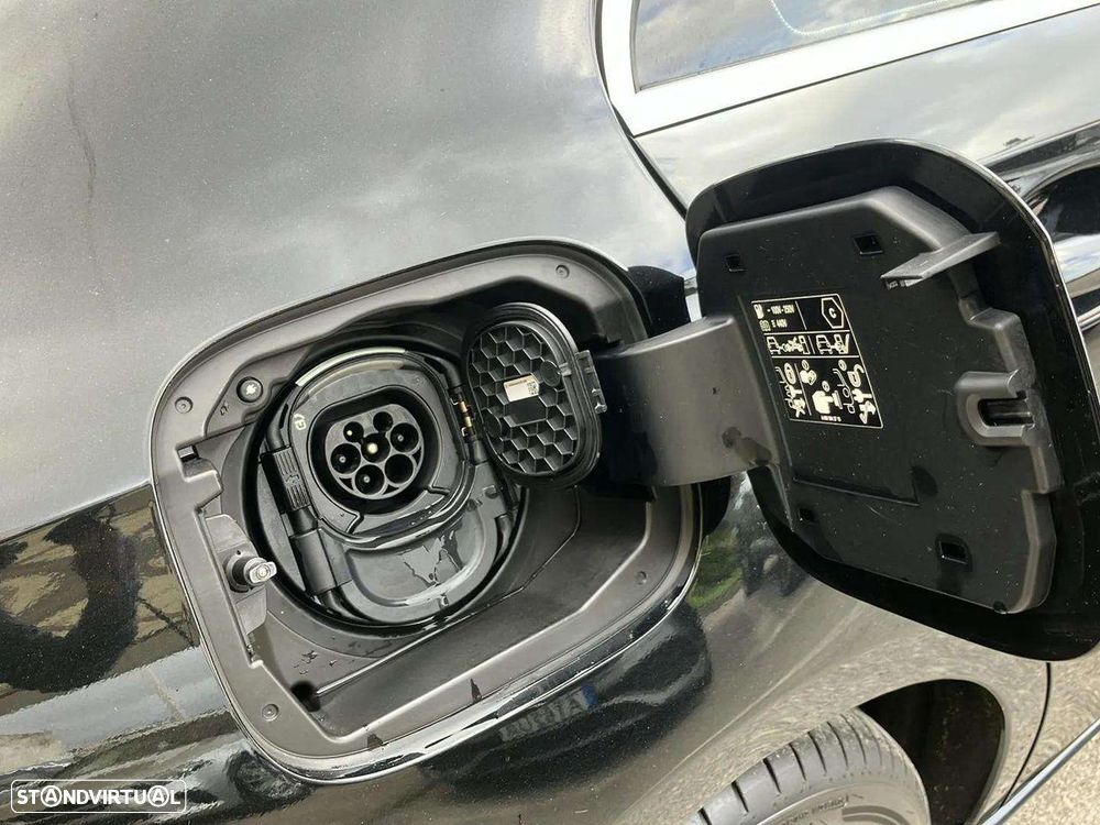 Mercedes-Benz A 250 Limousine - 20