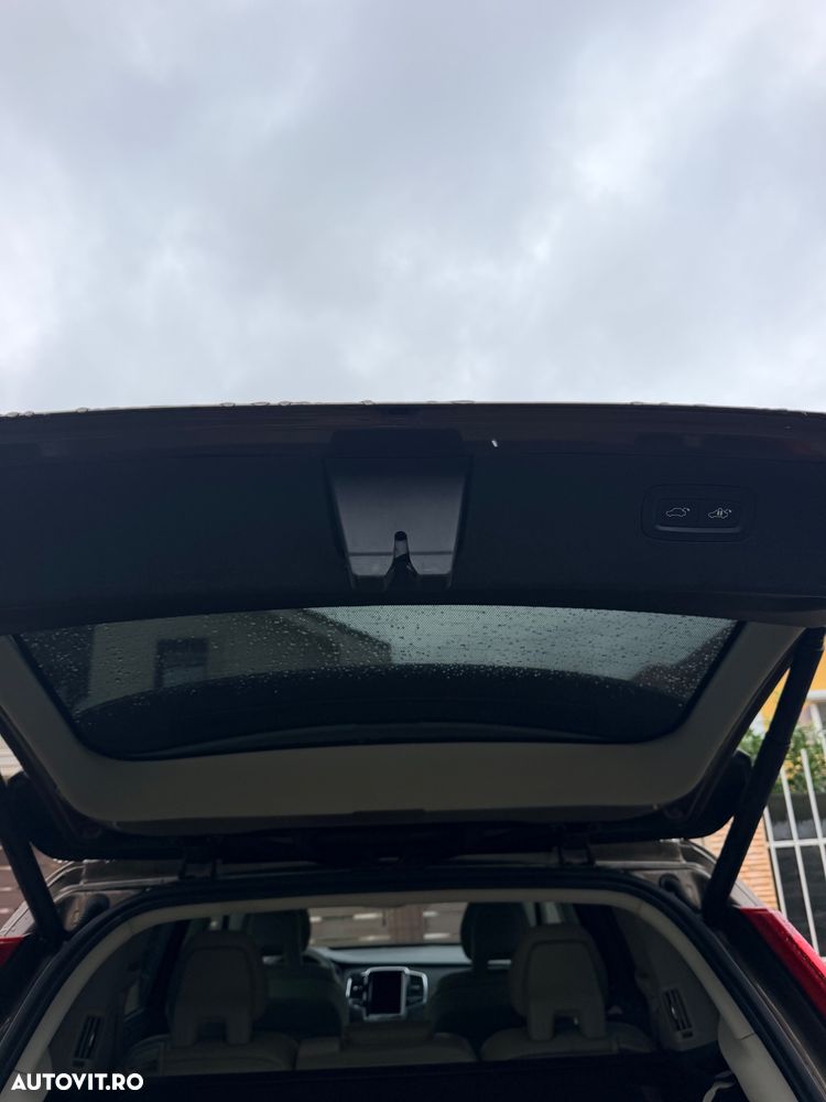 Volvo XC 90 D5 AWD Geartronic Inscription - 11
