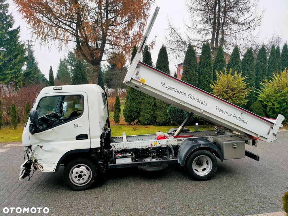 Mitsubishi CANTER KIPER 2021 - 12