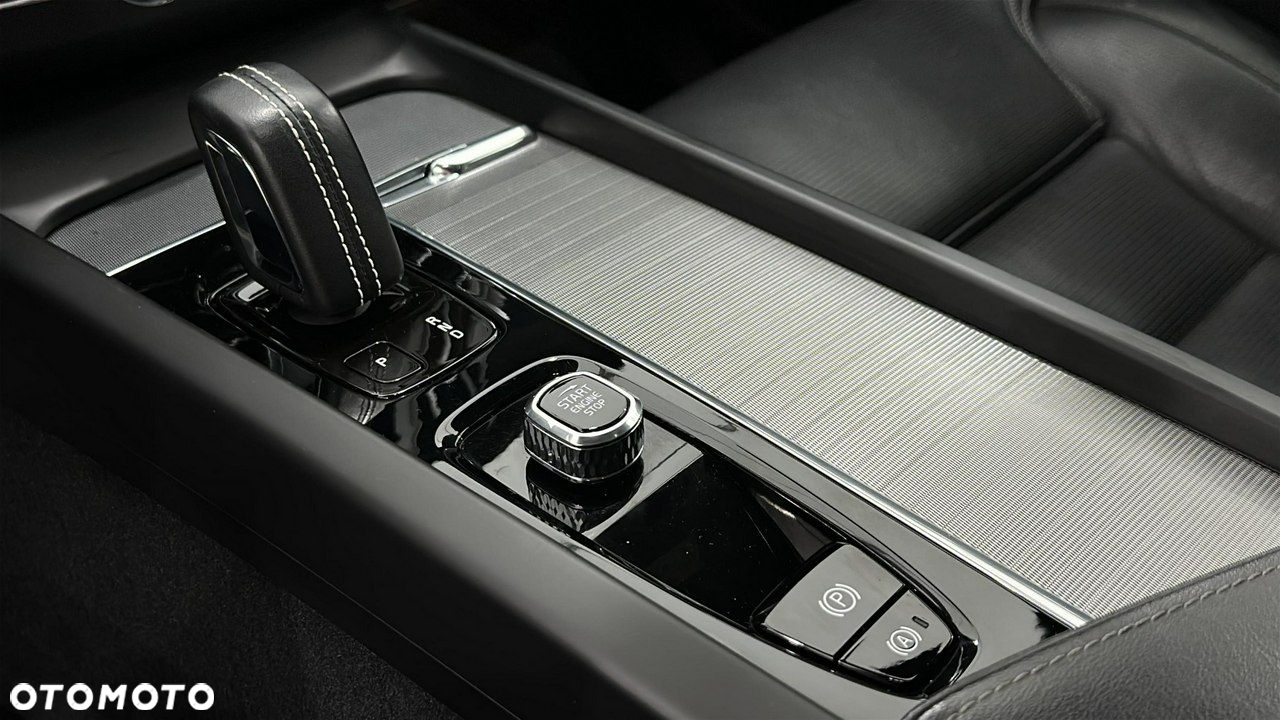 Volvo XC 60 - 18