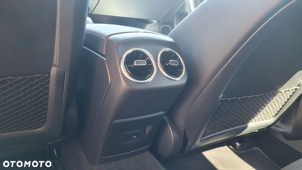 Mercedes-Benz Klasa A 250 Edycja specjalna 7G-DCT - 17