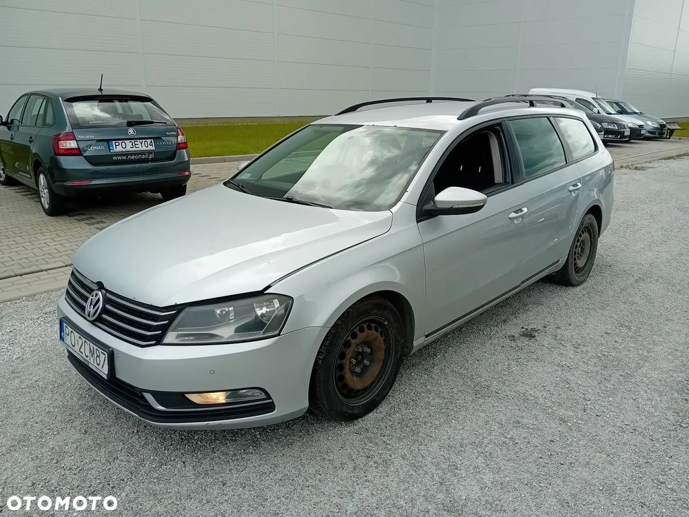 Volkswagen Passat 2.0 TDI Trendline DSG - 10