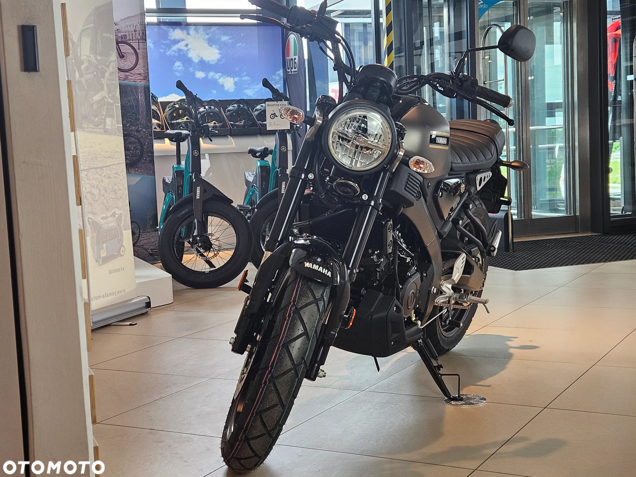 Yamaha XSR - 9