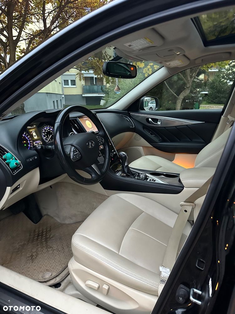 Infiniti Q50 - 8