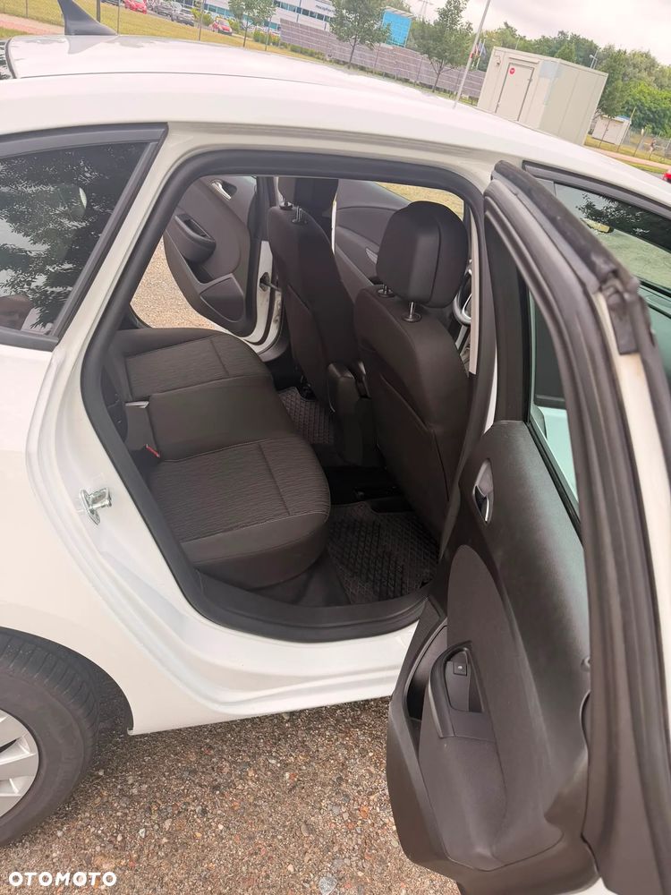 Opel Astra - 16