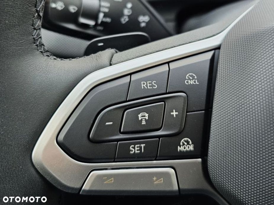 Volkswagen T-Roc 1.5 TSI Life DSG - 8