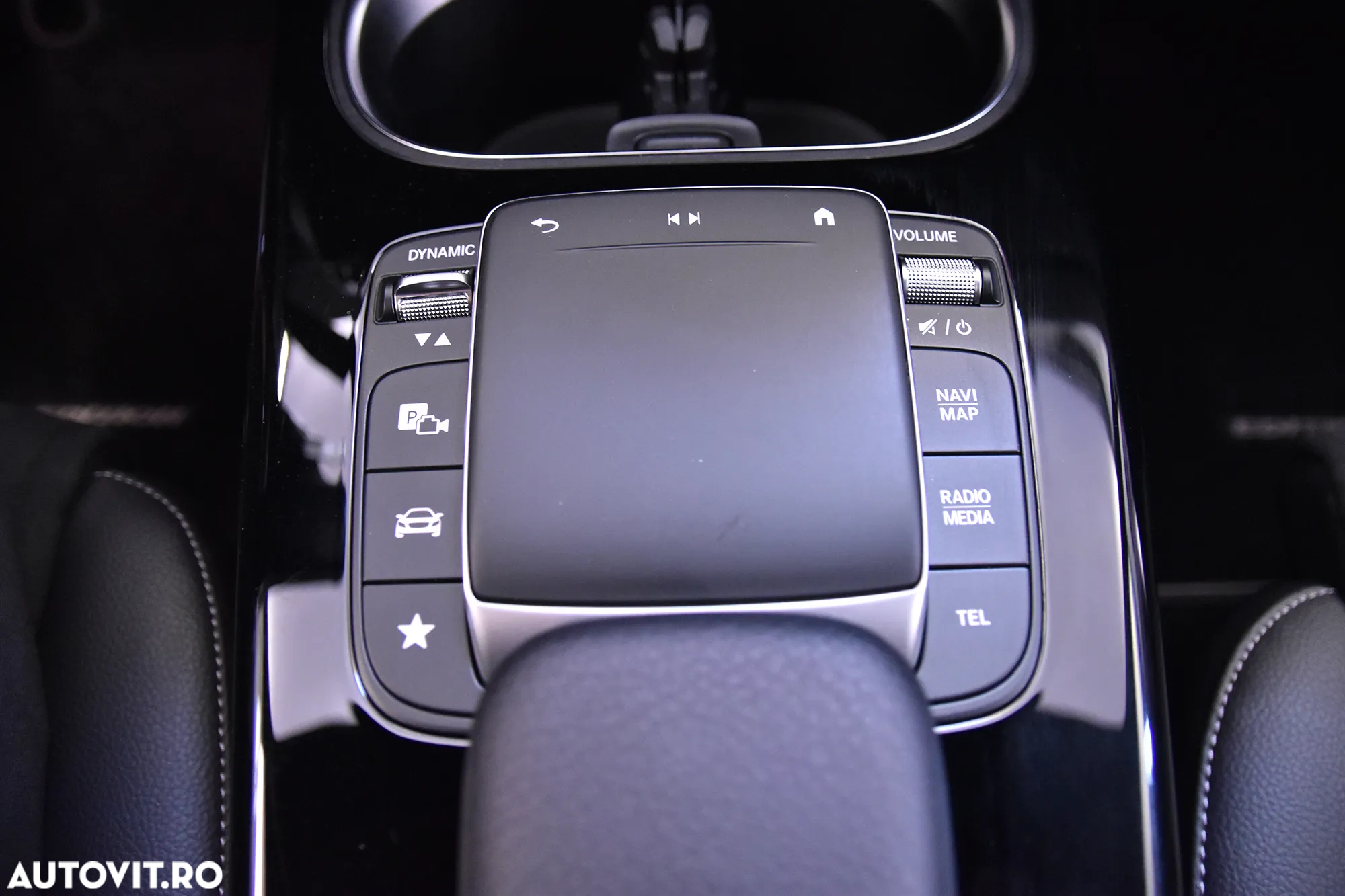 Mercedes-Benz A 250 e 8G-DCT AMG Line - 17