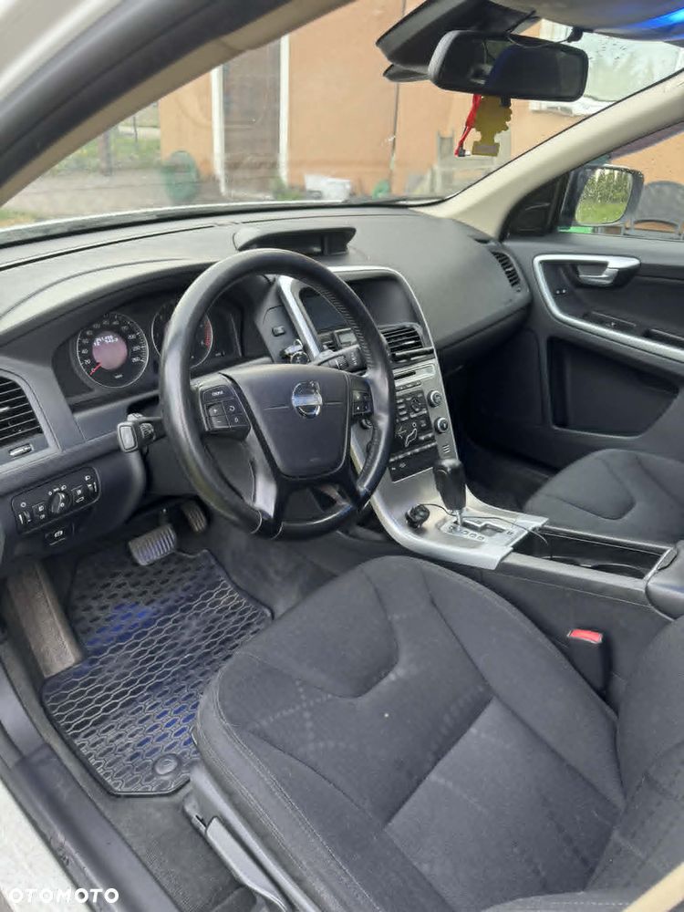 Volvo XC 60 2.4D AWD - 9