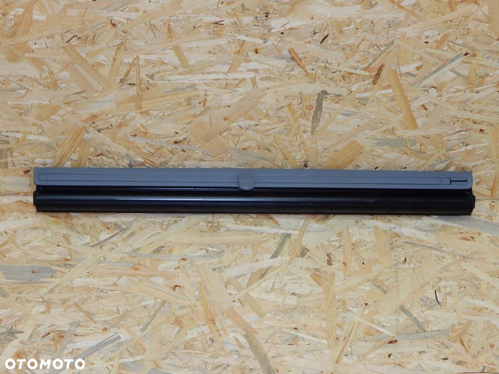 vw t5 multivan roleta boczka okna prawa tył 7h5861330 - 1