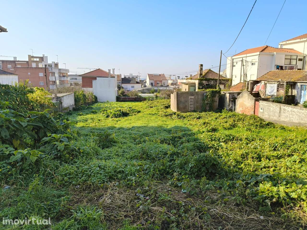 Terreno em zona de construção em Monserrate - Grande imagem: 2/4
