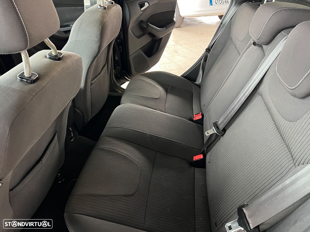 Ford Focus SW 1.6 TDCi Titanium Best - 28