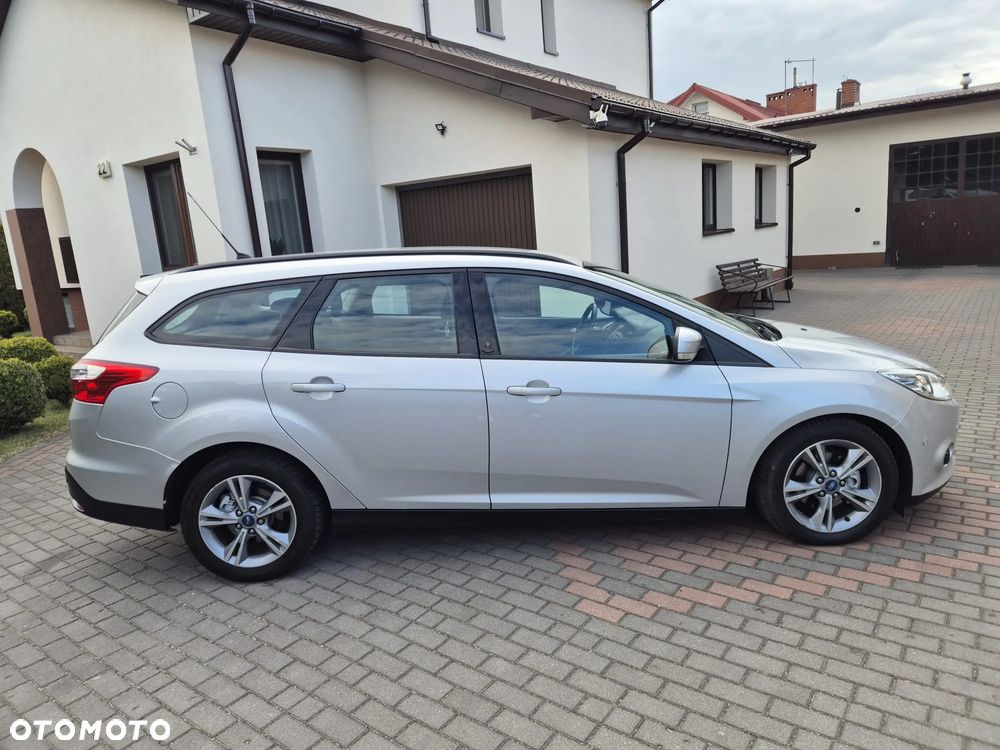 Ford Focus 1.6 TDCi DPF Champions Edition - 10
