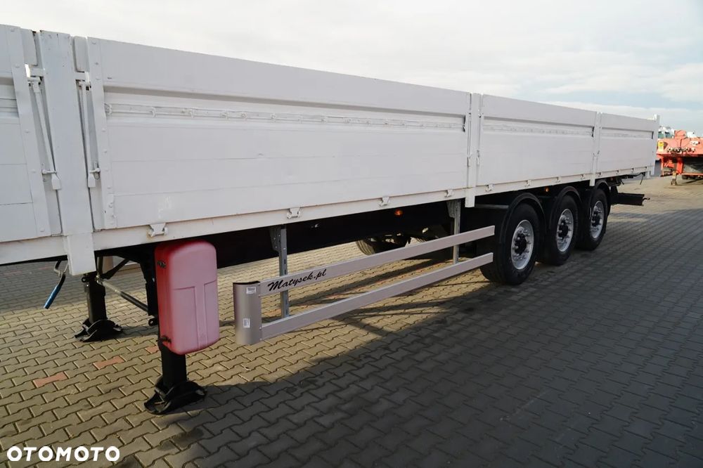 Samro NACZEPA  /  BURTOWA  /  RYFLOWANA PODŁOGA - 12