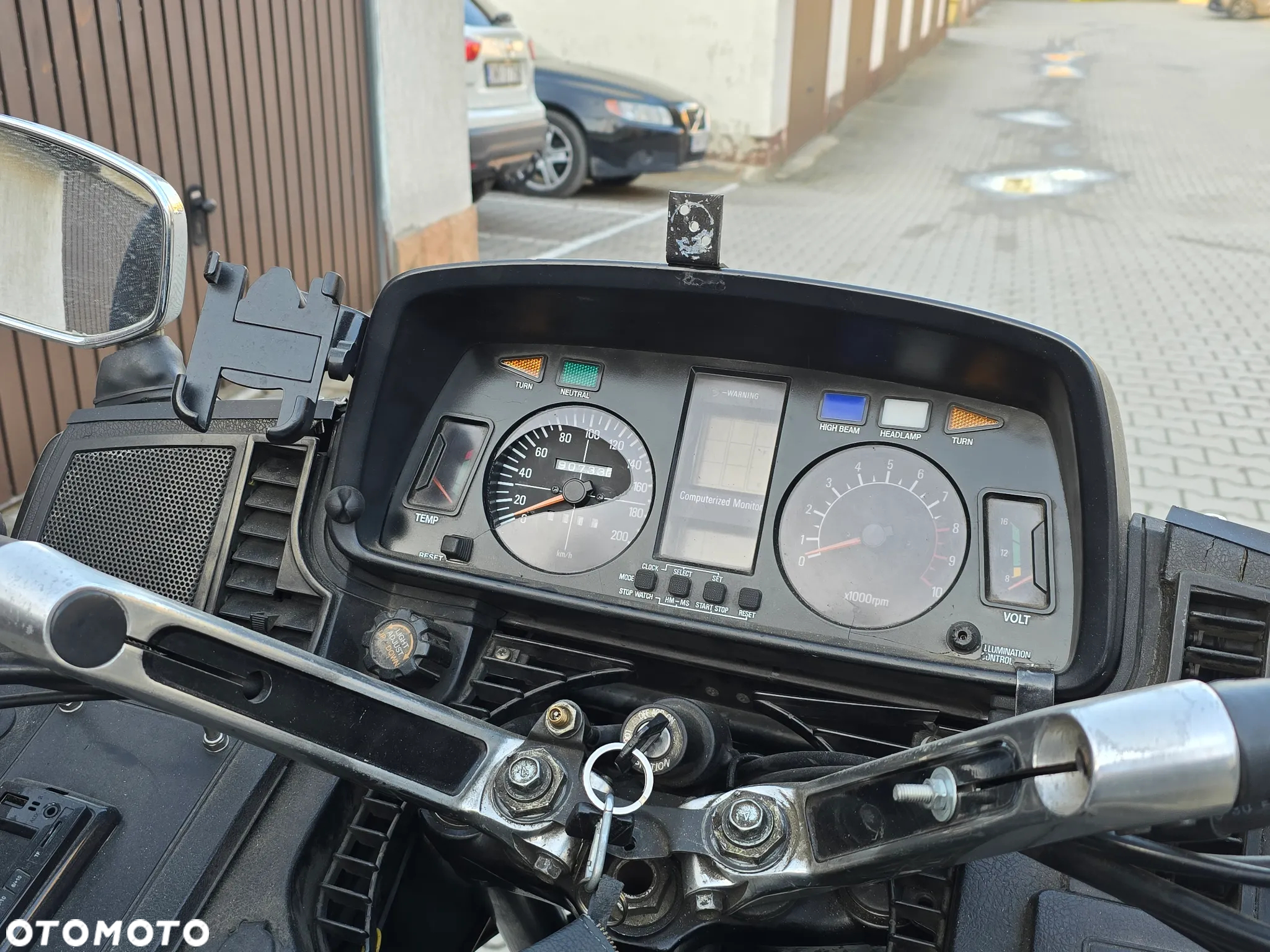 Yamaha XVZ - 15