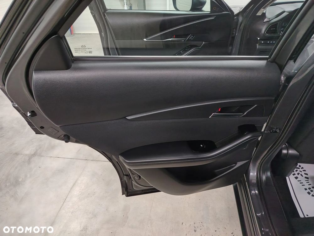 Mazda CX-30 SKYACTIV-X 2.0 M-Hybrid - 23