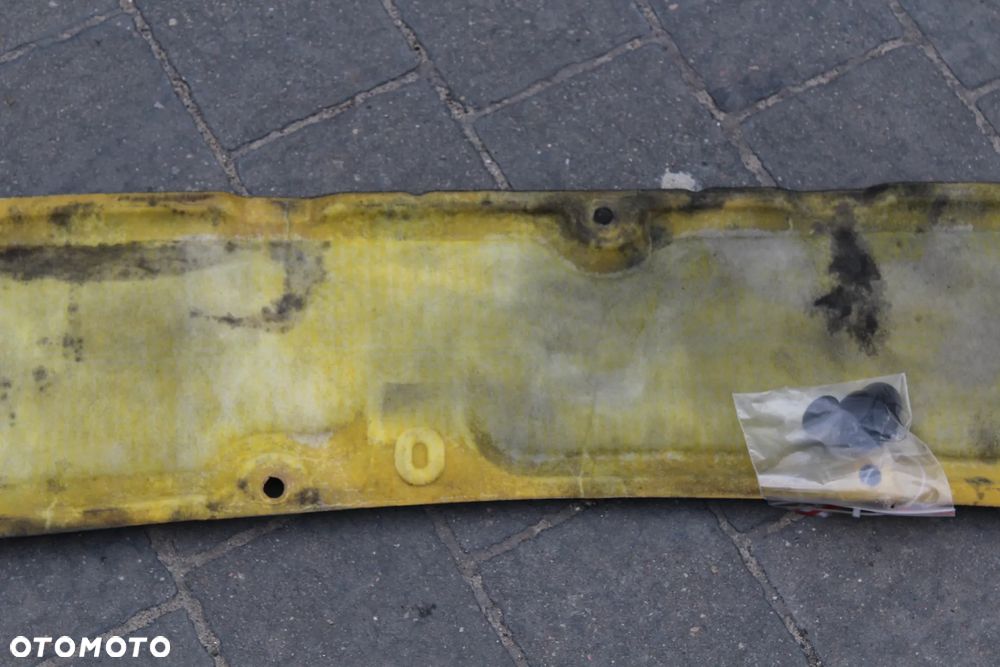 PODBITKA WYGŁUSZENIE WYCISZENIE MASKI YARIS II ZAPINKI - 8