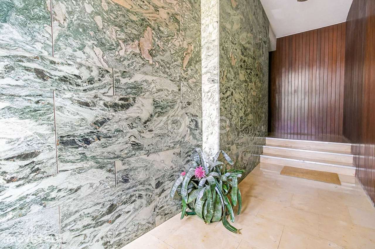 Apartamento T2+1 duplex na Rua Pedro Hispano, Ramalde, Porto - Grande imagem: 5/27