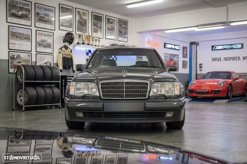 Mercedes-Benz E 500 Standard — photo 2
