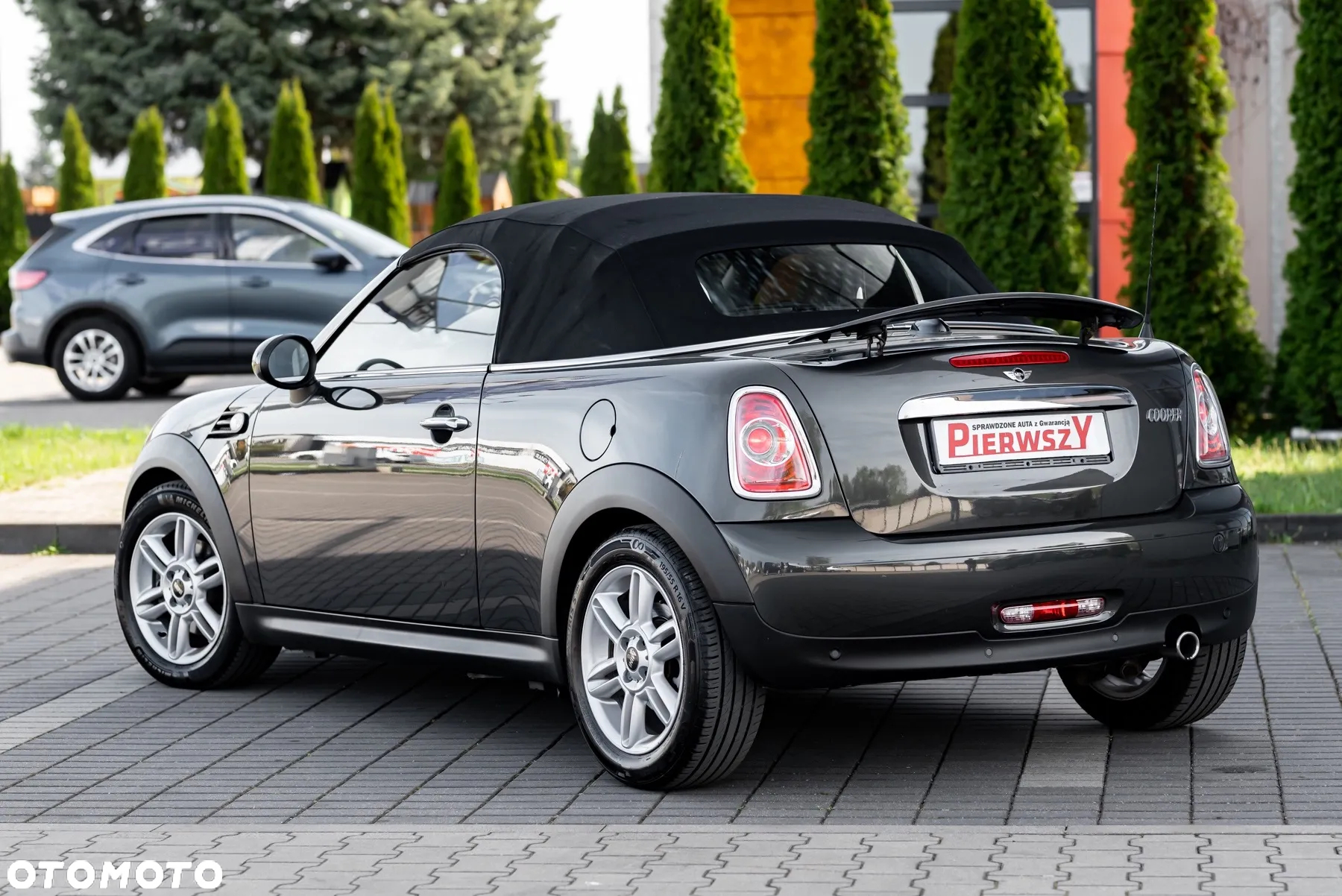 MINI Cooper Cabrio - 16