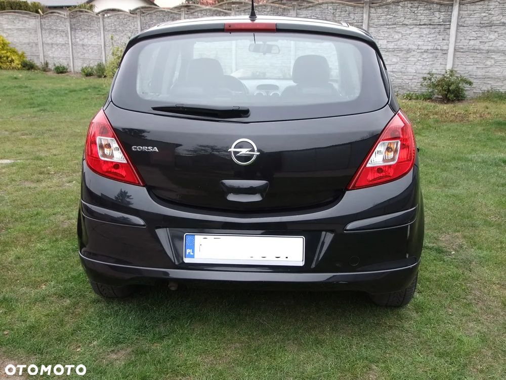 Opel Corsa 1.2 16V Cosmo - 5