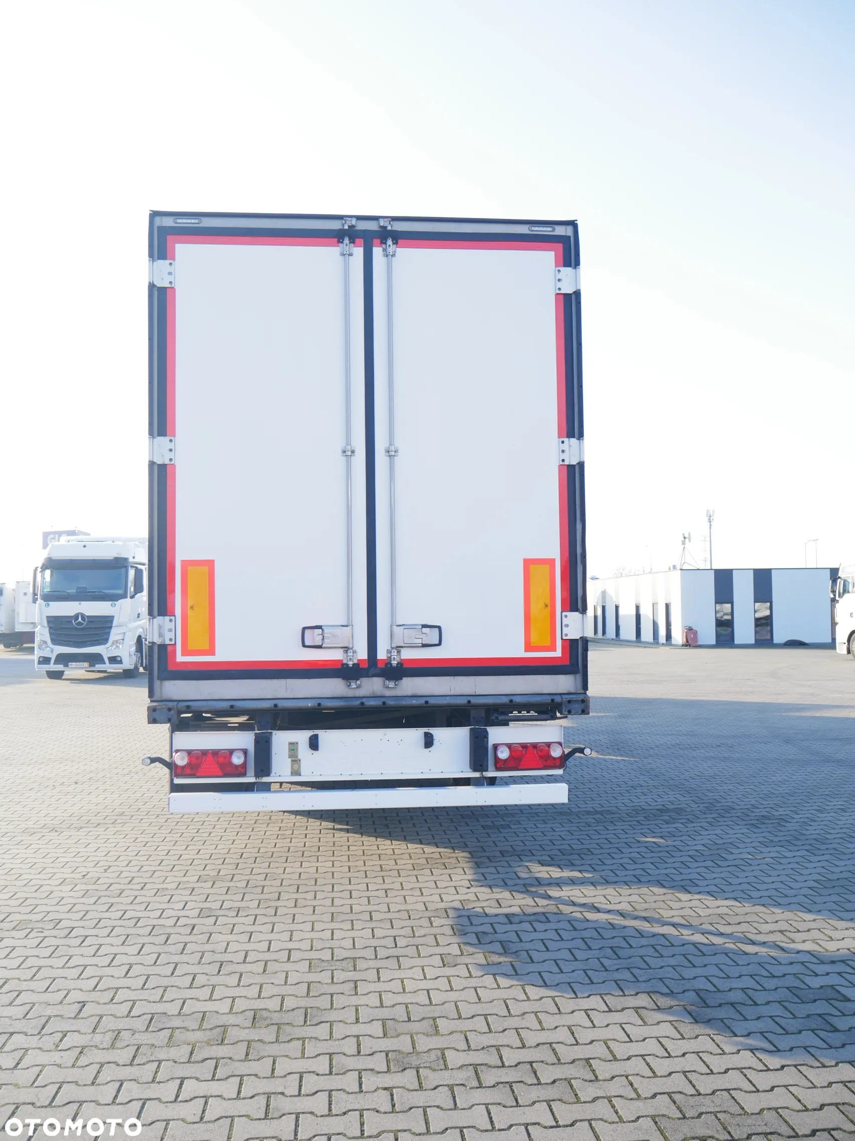 Schmitz Cargobull Chłodnia 60 / Doppelstock / Thermo King 300 / TIP 640640 - 6