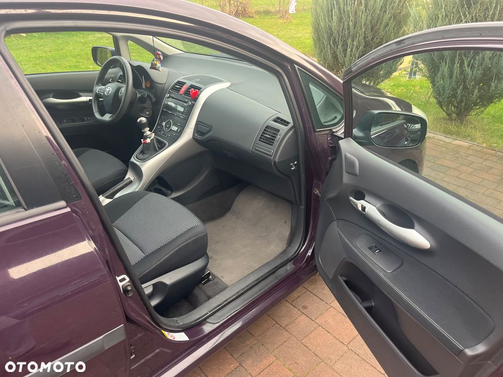 Toyota Auris 1.4 D-4D Luna - 6