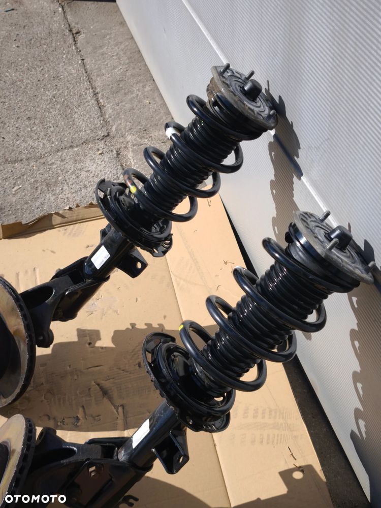 MacPherson amortyzator lewy prawy VW Crafter II MAN TGE 16-26r 2n0413031bt wzmocnione - 3