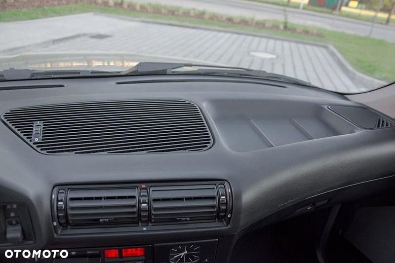 BMW Seria 5 525i - 37