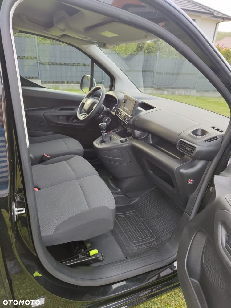 Toyota Proace City - 28