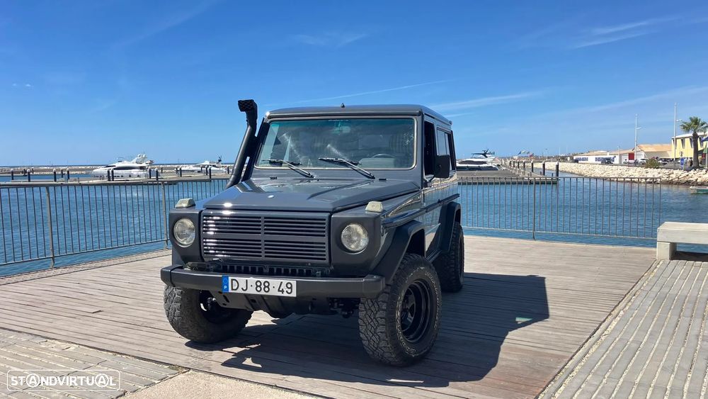 Mercedes-Benz G 300 - 1