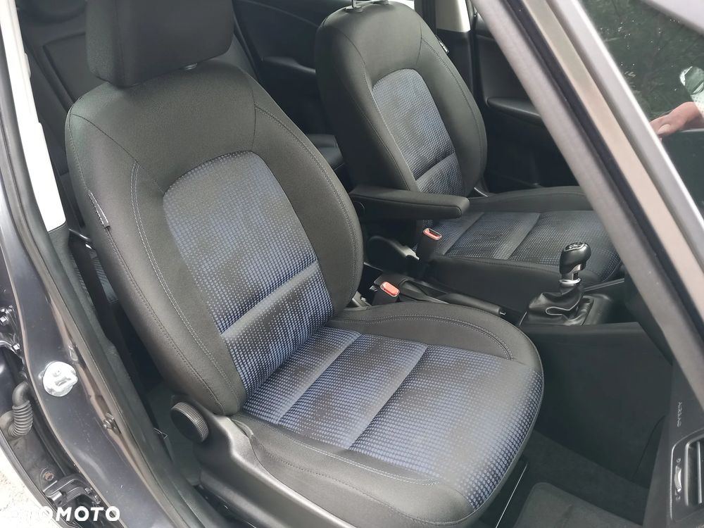 Hyundai ix20 1.4 Comfort blue - 11