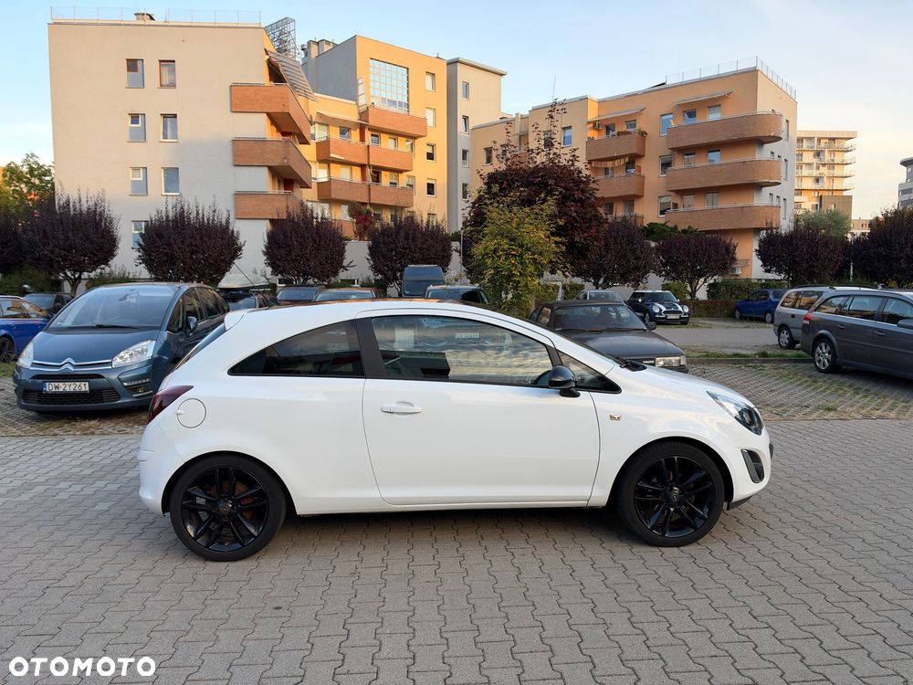 Opel Corsa 1.4 16V Sport - 4