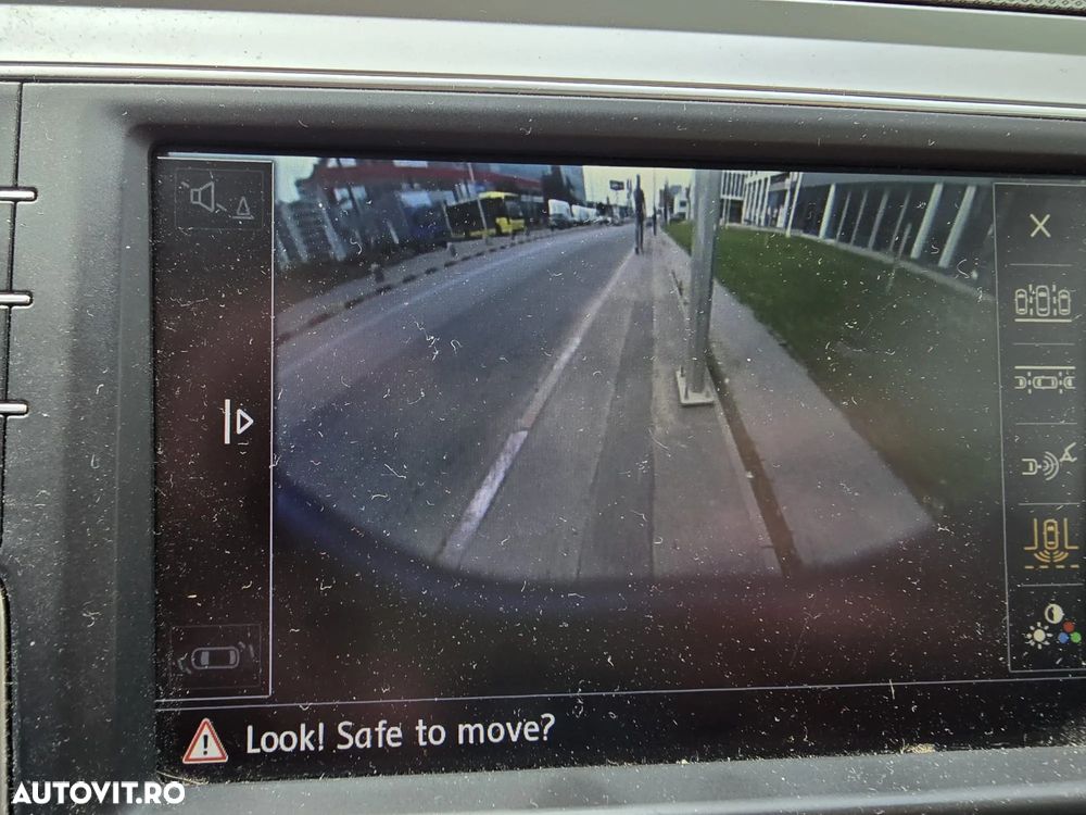 Volkswagen Passat Variant 2.0 TDI Highline - 14