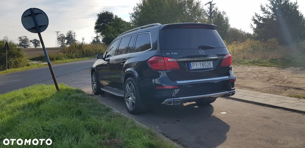 Mercedes-Benz GL 350 BlueTec 4-Matic - 4