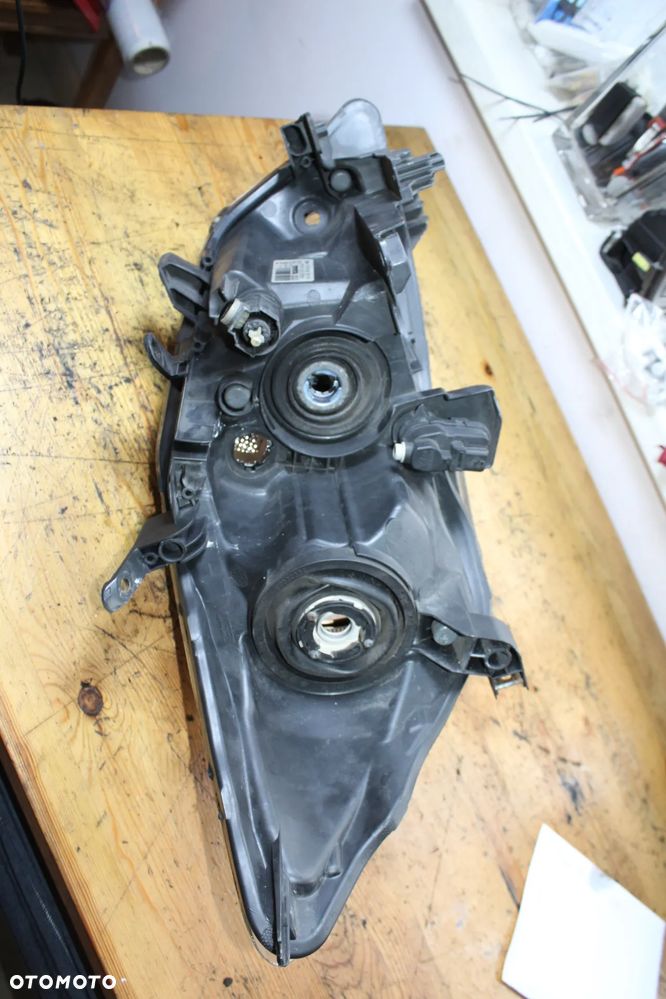 LAMPA LEWA LUB PRAWA PRZÓD TOYOTA AURIS I LIFT ANGLIA - 21
