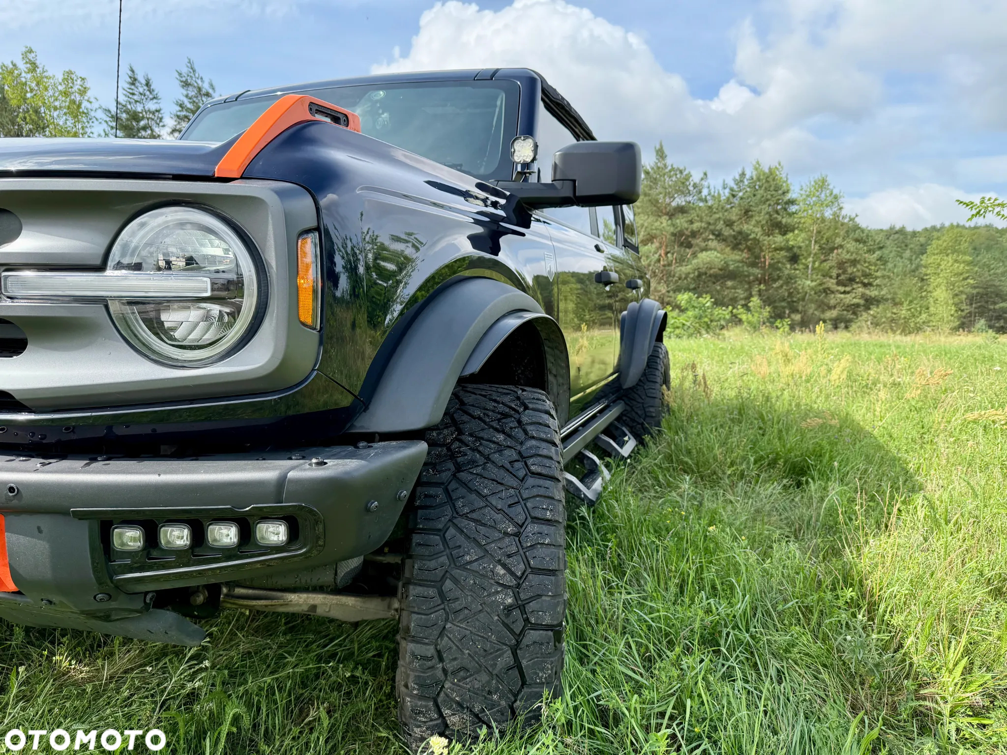 Ford Bronco - 5