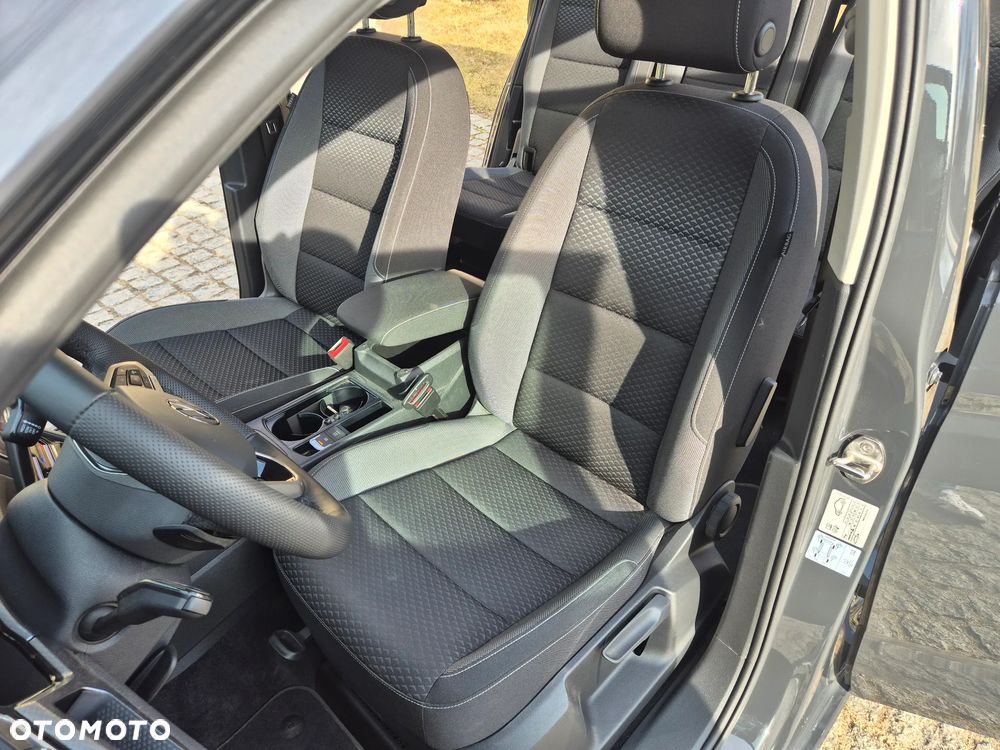 Volkswagen Touran 2.0 TDI SCR DSG ACTIVE - 17