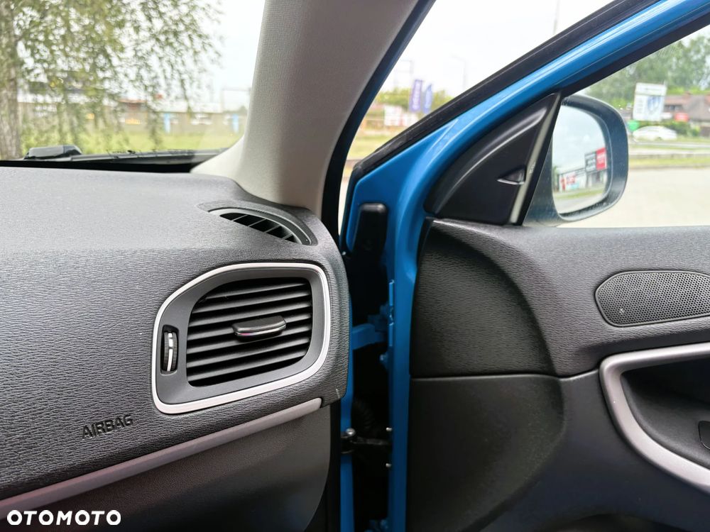 Volvo V40 D4 Drive-E R-Design Kinetic - 29