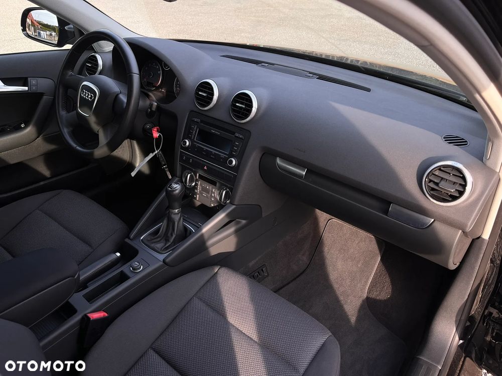 Audi A3 Sportback 1.2 TFSI Ambiente - 18