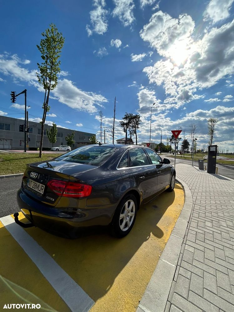 Audi A4 Limuzina - 2
