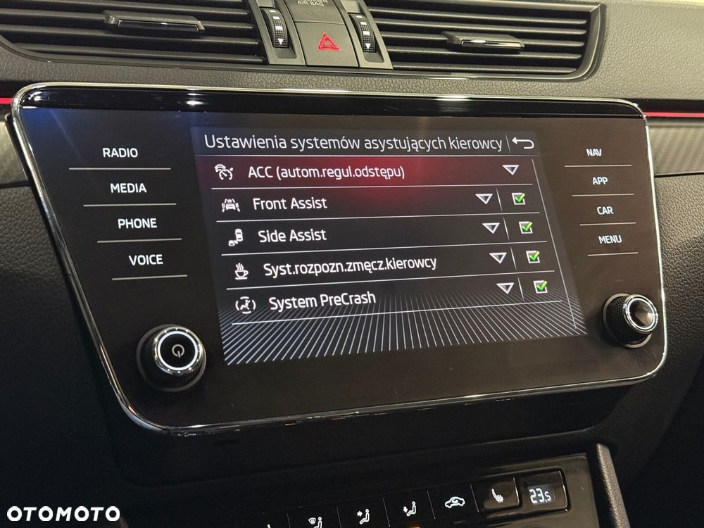 Skoda Superb 2.0 TSI 4x4 Sportline DSG - 39