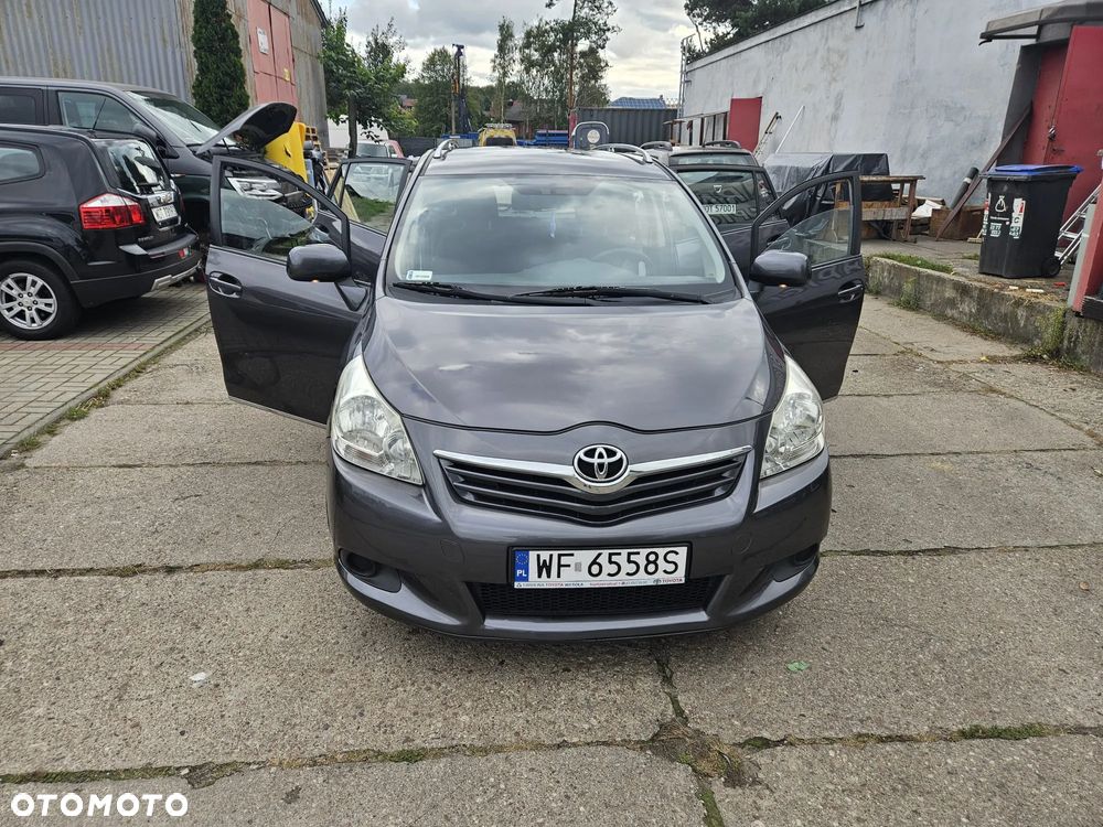 Toyota Verso 1.6 Luna EU5 - 1