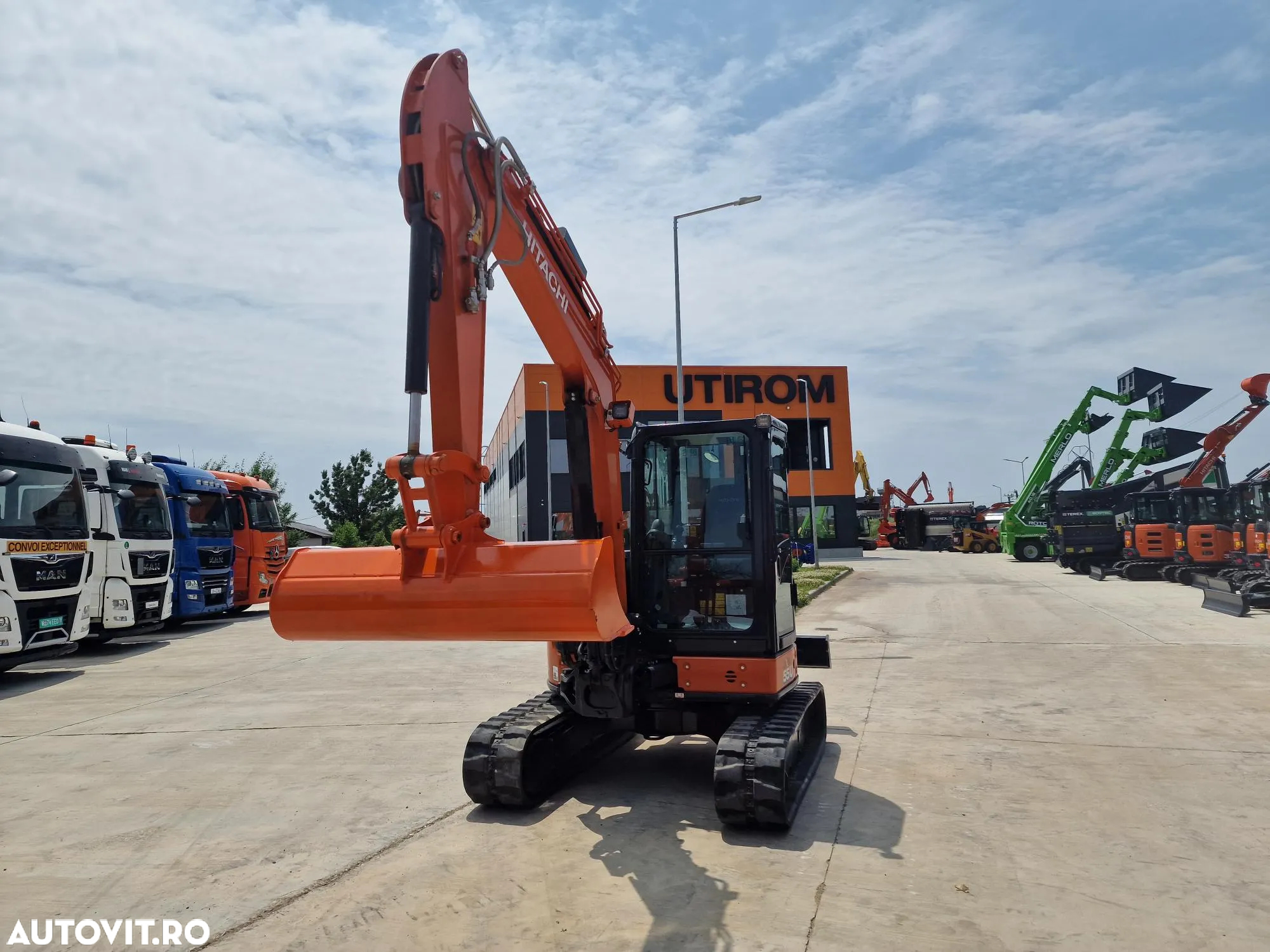 Hitachi ZX55, 5,5 tone, Cupa excavare+cupa taluz, inst picon, AC, Senile 90% ok, Computer de bord in limba romana, CA NOU, posibilitate leasing 4 ani-PROMOTIE 57900 EUR+Tva - 29