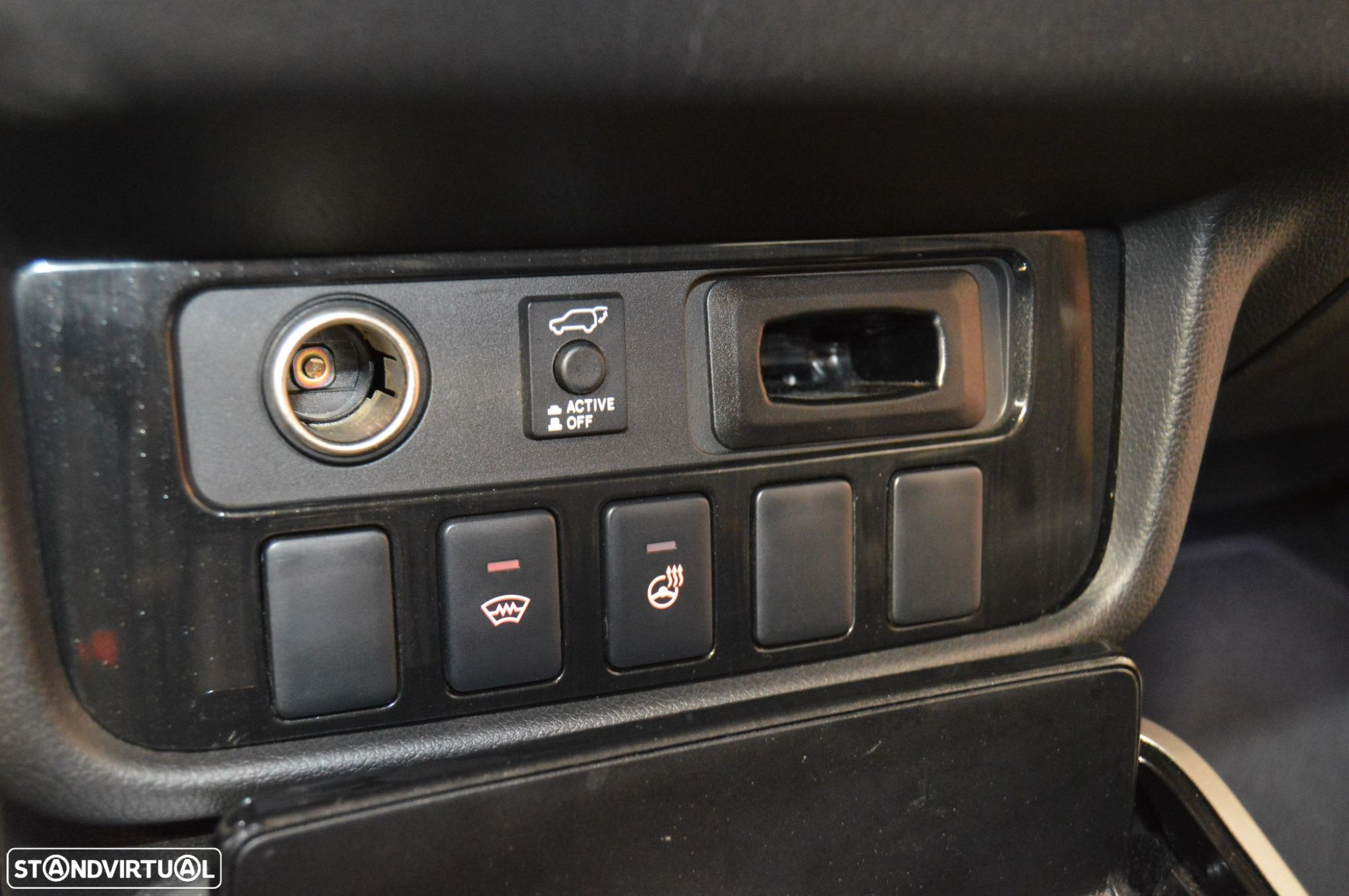 Mitsubishi Outlander 2.0 PHEV Instyle Navi - 42