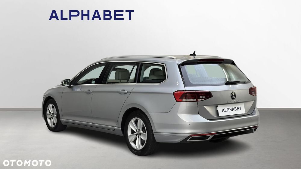 Volkswagen Passat Variant 2.0 TDI EVO Elegance DSG - 8