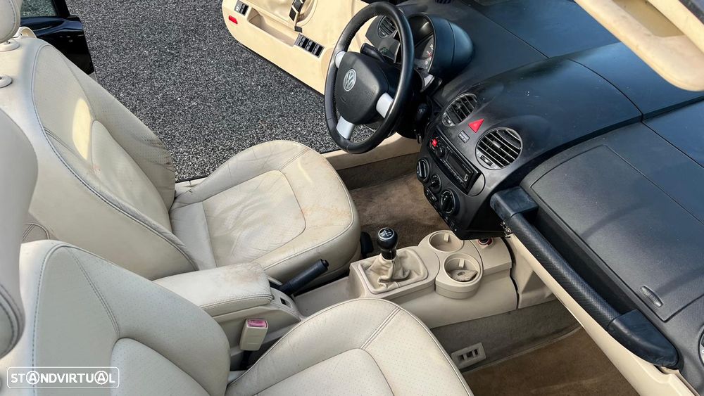 VW New Beetle Cabriolet 1.6 - 19