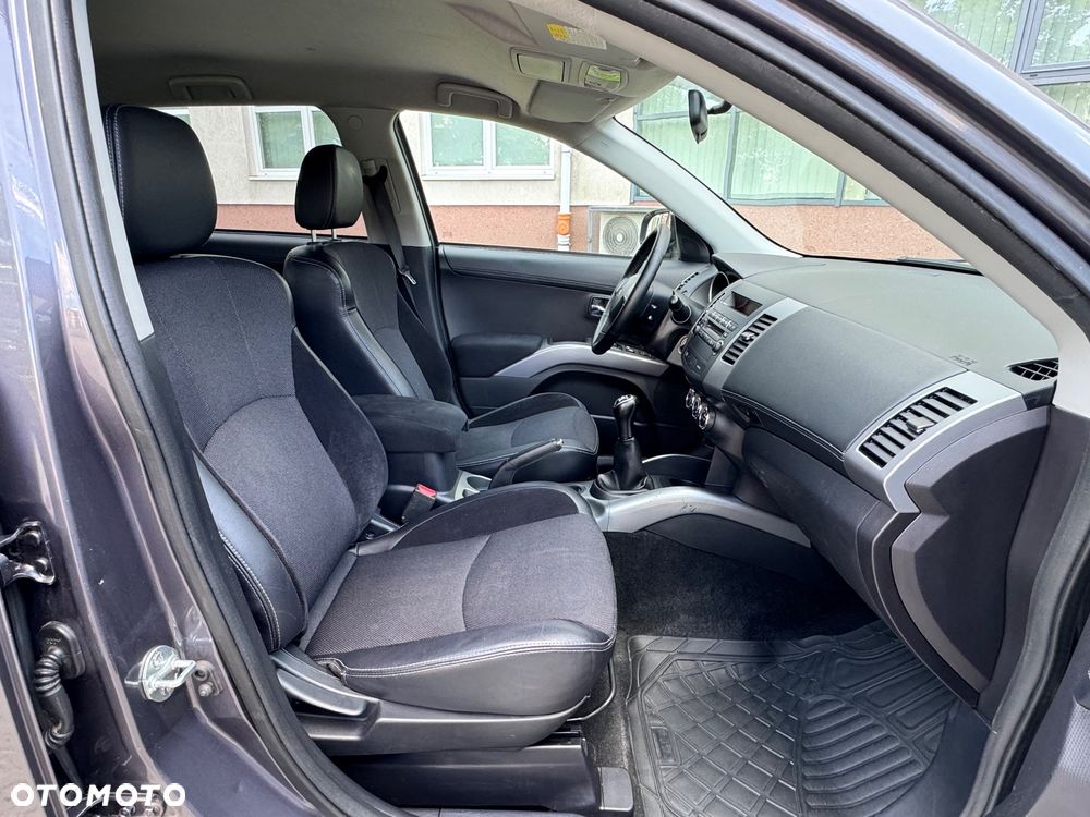 Mitsubishi Outlander 2.0 2WD Diamant - 23