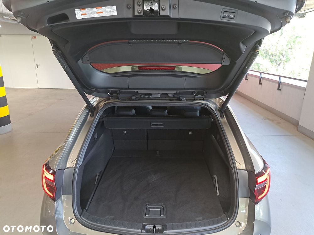 Toyota Corolla 1.8 Hybrid Style - 14
